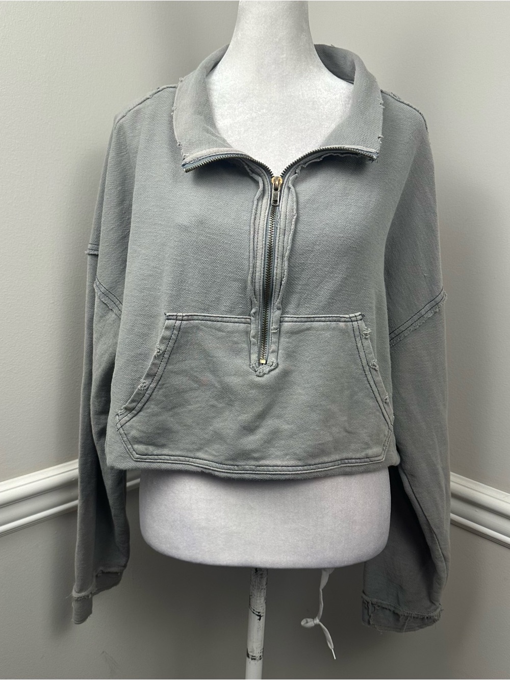We The Free Washed Gray Half-Zip sweatshirt Top S